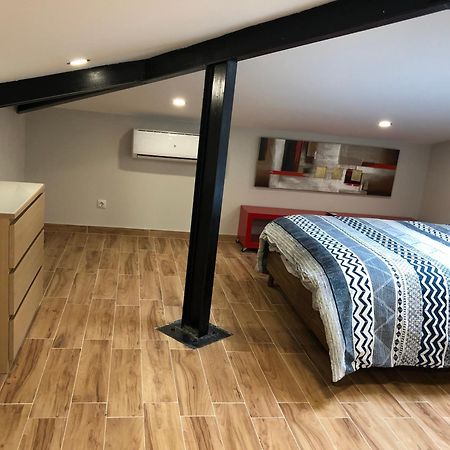 Habitacion Con Cocina Y Bano بلباو المظهر الخارجي الصورة